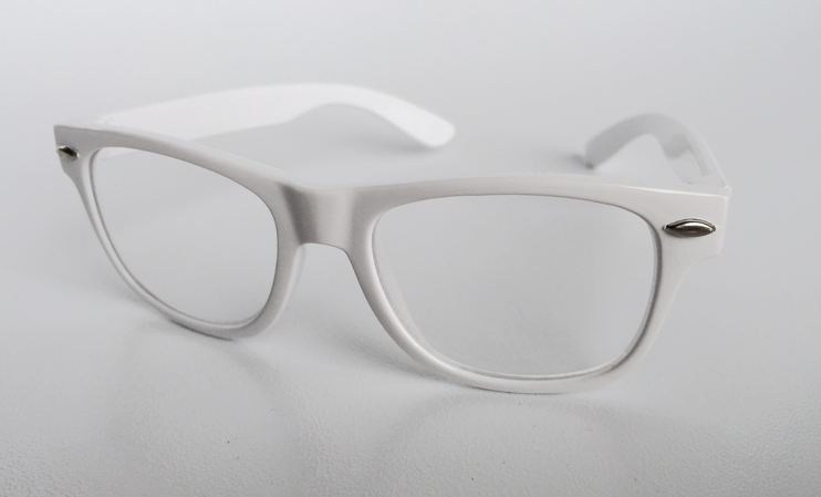 Hvid wayfarer bÃ¸rnebrille med klart glas