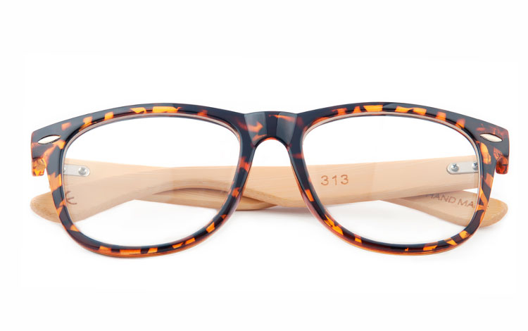 Brun wayfarer brille med klart glas og bambus stÃ¦nger - sunlooper.dk - billede 3