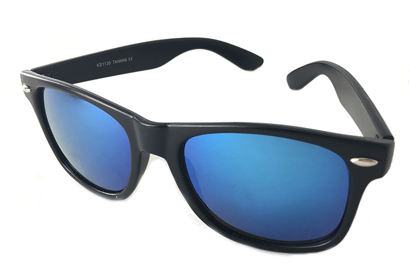Wayfarer solbrille m/ blÃ¥ligt multiglas