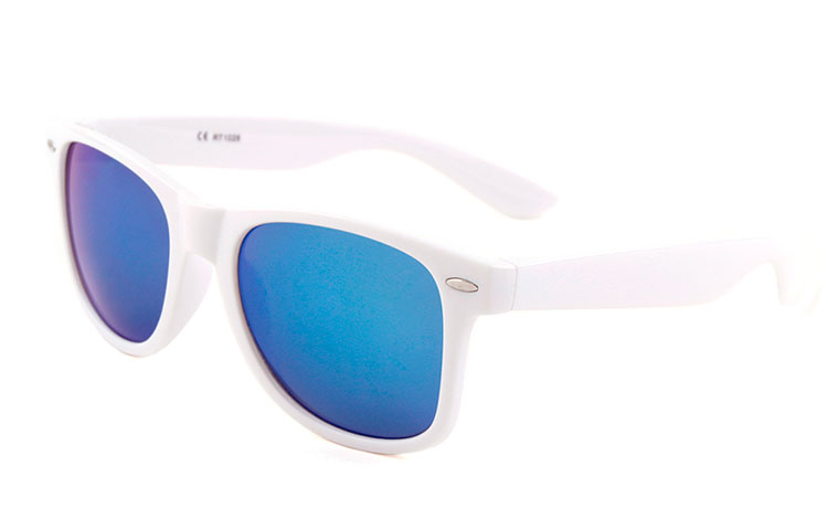 Hvid solbrille med blÃ¥lige spejlglas - Design nr. 3491