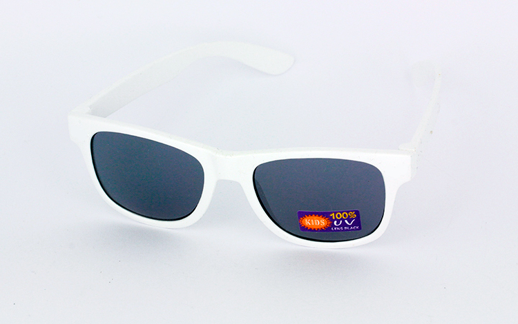BÃ˜RNE solbrille i hvidt wayfarer stel. - Design nr. 4425