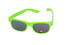 Billig bÃ¸rne solbrille i god kvalitet i neongrÃ¸n - Design nr. 1086